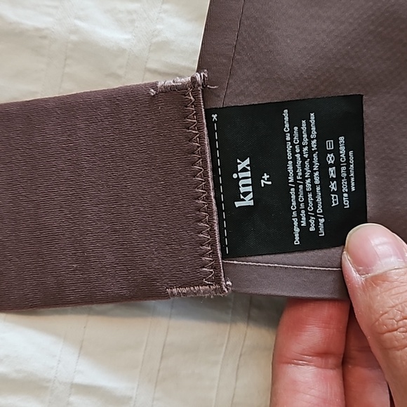 Knix Catalyst Sports Bra NWOT Size 7+ - Picture 3 of 3